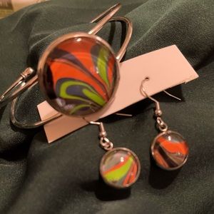 Handmade paint pouring bracelet with matching earrings